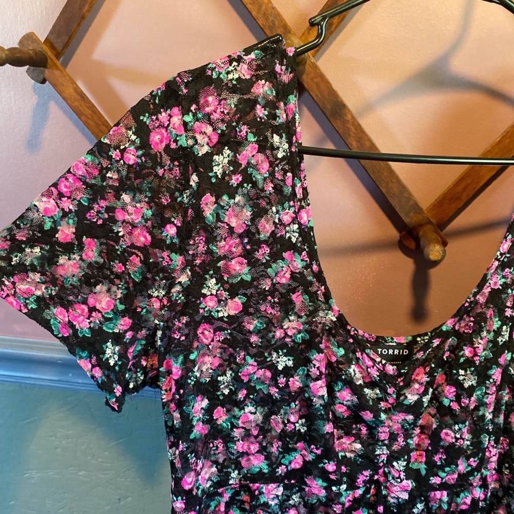 Torrid Lace Babydoll High Low Blouse - Picture 5 of 9